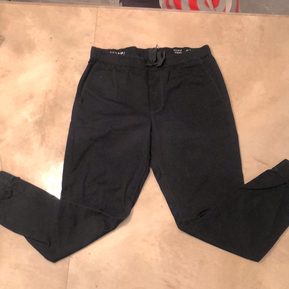 Men’s Bullhead black cotton joggers. Pull tie waist, cinched ankle 31-32 waist